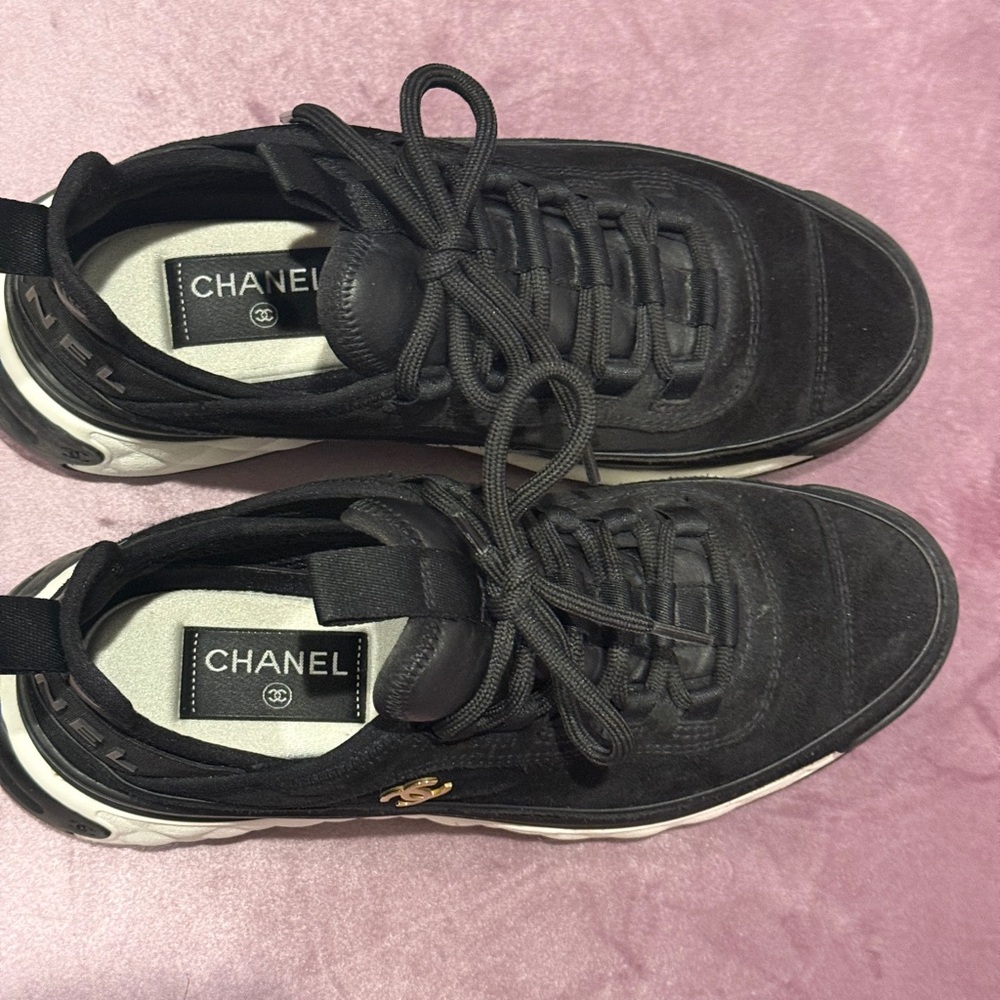 🖤CHANEL 👟Interlocking CC Logo Sneakers